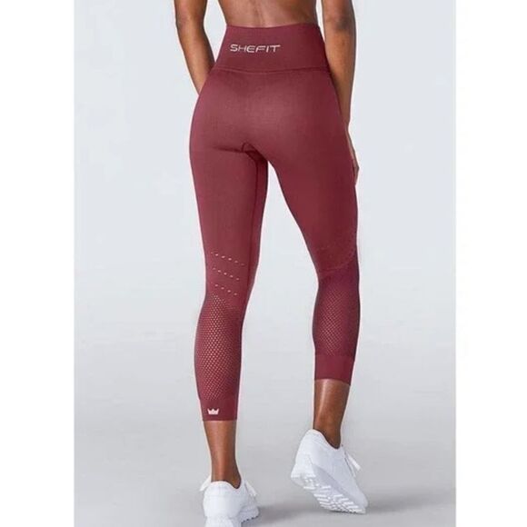 NWT Shefit Black Cherry Crossover Seamless Mesh Leggings Size Medium - Picture 1 of 11
